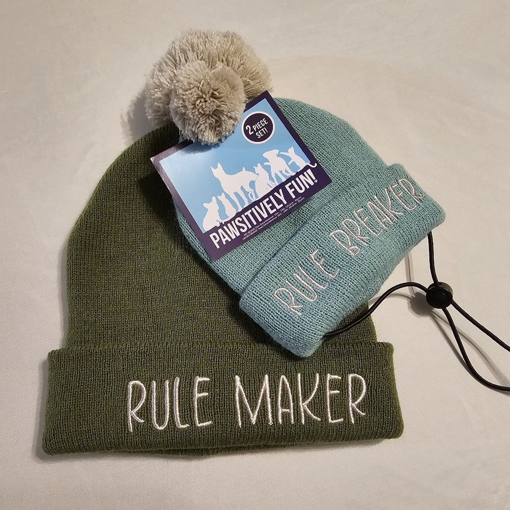 Pet Lovers 'Rule Maker' and 'Rule Breaker' Beanie Set - Green